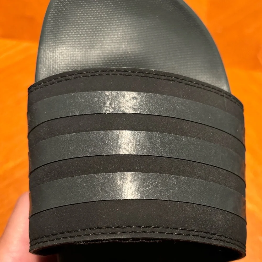 Adidas Adilette Comfort Slides - Picture 6 of 16